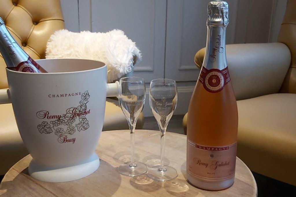 Suite Eden Avec Jacuzzi Prive Chaumont  Eksteriør bilde